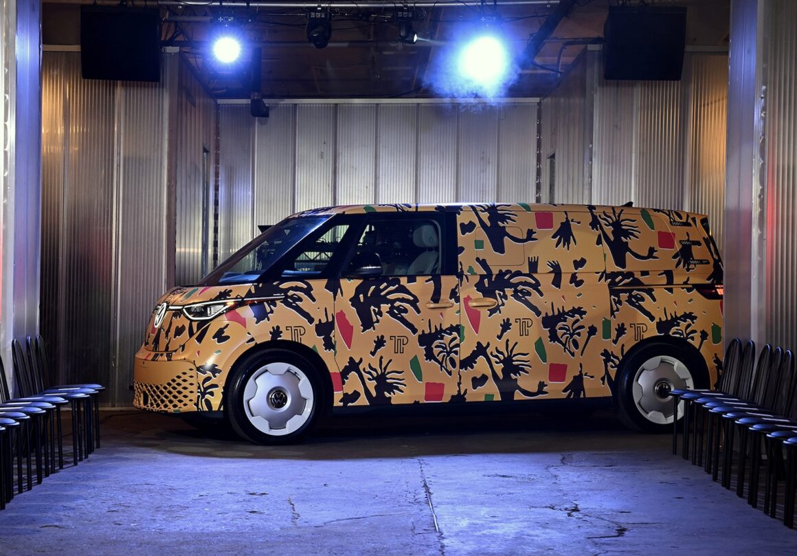 Volkswagen ID. Buzz Steals the Show at NYFW with THEOPHILIO’s RIDDIM Collection